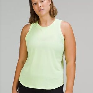 Lululemon Athletica High Neck Run and Train Tank - Size 4 - NWT - Light Green